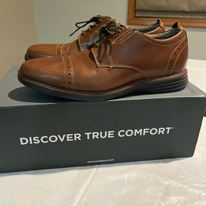 Men’s Nunn Bush Kore leather dress shoes with comfort gel in cognac color size 8